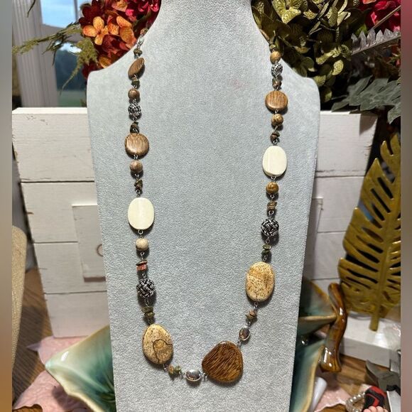 30” Handcrafted Genuine Gemstone Necklace Neutral Color Stones - Picture 1 of 5